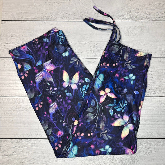Enchanted Forest Ruched Cuff Capris with Side Pockets