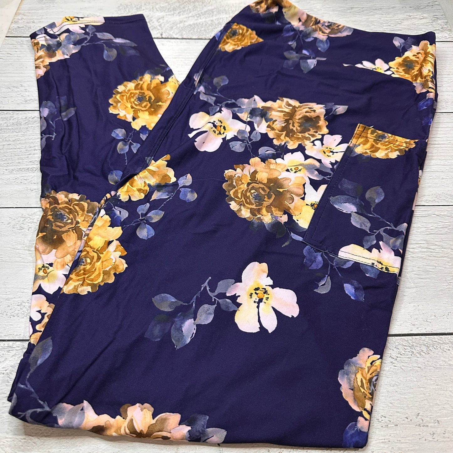 TC3 - Adult Leggings with Pockets Bundle - 11