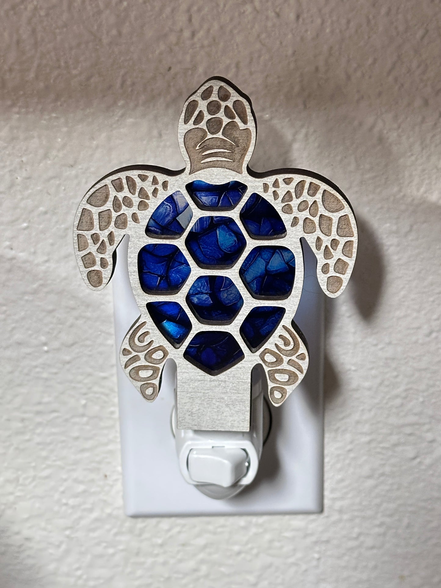 Sea Turtle Handmade LED Night Light with Blue Mosaic Design for Cozy Ambiance